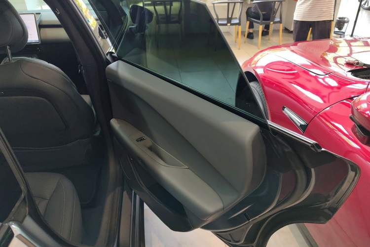 Used XPeng P7+ 2024 Ultra-Long Range Max Right Rear Door Interior