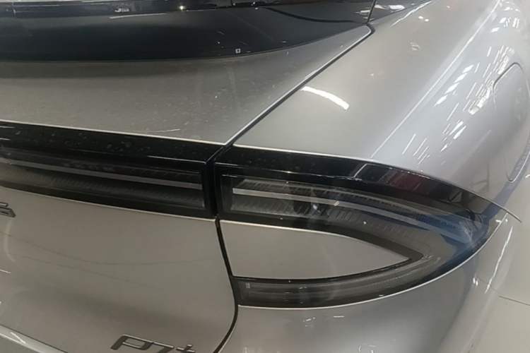 Used XPeng P7+ 2024 Long-Range Max Right Rear Taillight