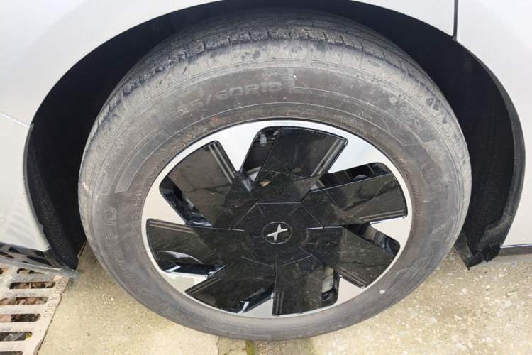 Used XPeng P7+ 2024 Long-Range Max Right Rear Wheel Hub