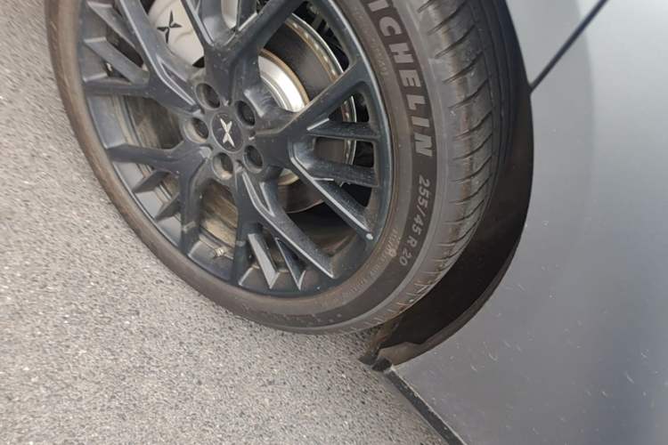 Used XPeng P7+ 2024 Limited Edition Max Right Rear Wheel Hub
