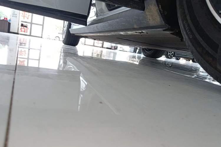 Used XPeng P7+ 2024 Ultra-Long Range Max Right Side Sill