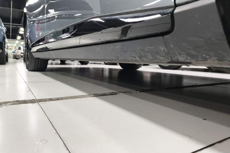 Used XPeng P7+ 2024 Ultra-Long Range Max Right Side Sill