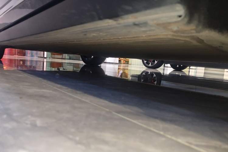 Used XPeng P7+ 2024 Limited Edition Max Right Side Sill