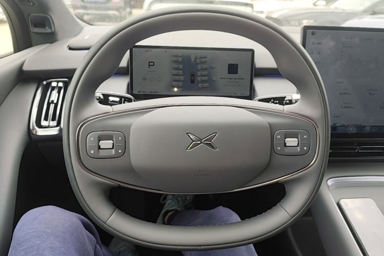 Used XPeng P7+ 2024 Long-Range Max Steering Wheel