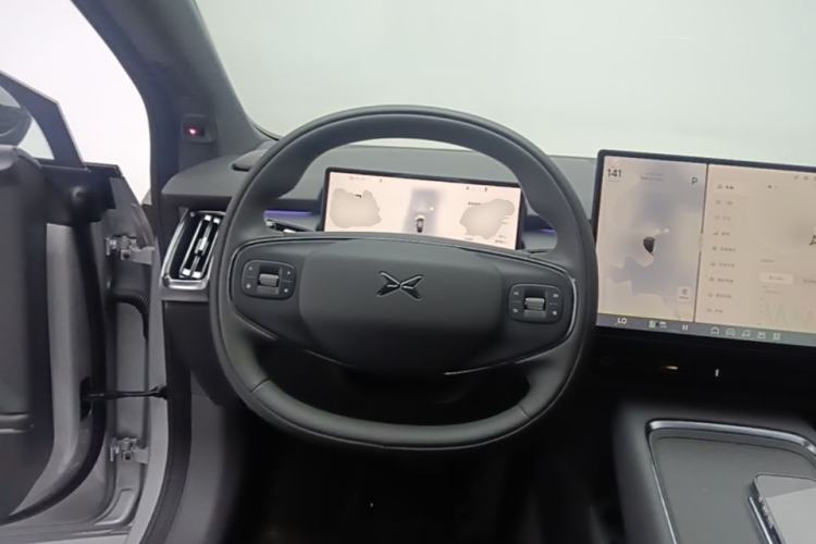 Used XPeng P7+ 2024 Long-Range Max Steering Wheel