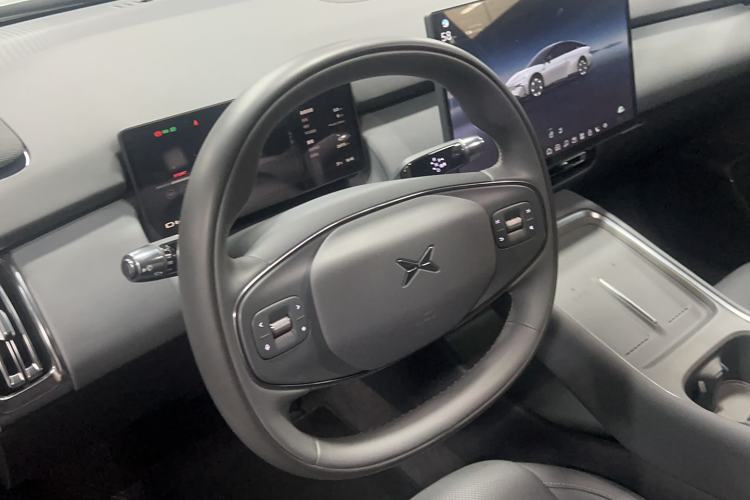 Used XPeng P7+ 2024 Ultra-Long Range Max Steering Wheel