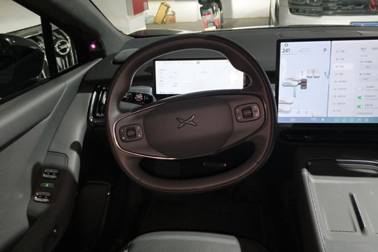 Used XPeng P7+ 2024 Long-Range Max Steering Wheel