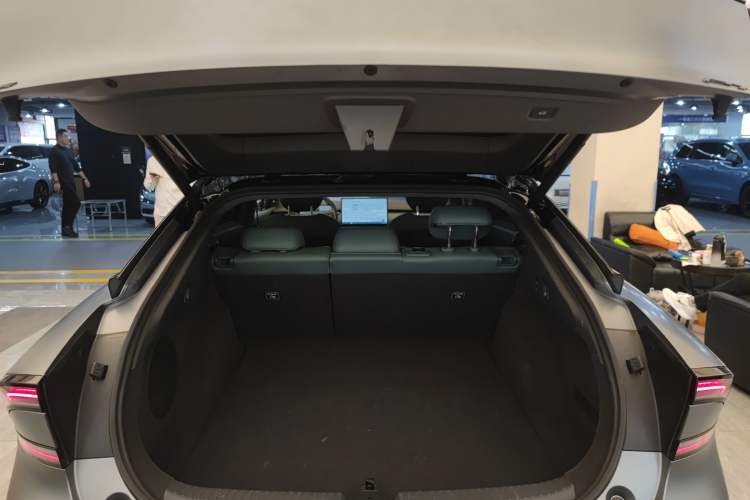 Used XPeng P7+ 2024 Limited Edition Max Trunk