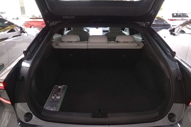 Used XPeng P7+ 2024 Long-Range Max Trunk