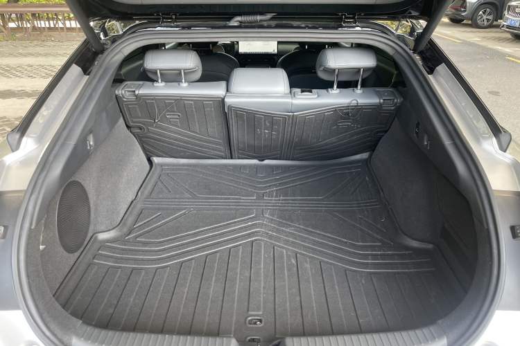 Used XPeng P7+ 2024 Ultra-Long Range Max Trunk