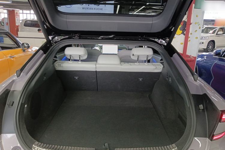 Used XPeng P7+ 2024 Long-Range Max Trunk