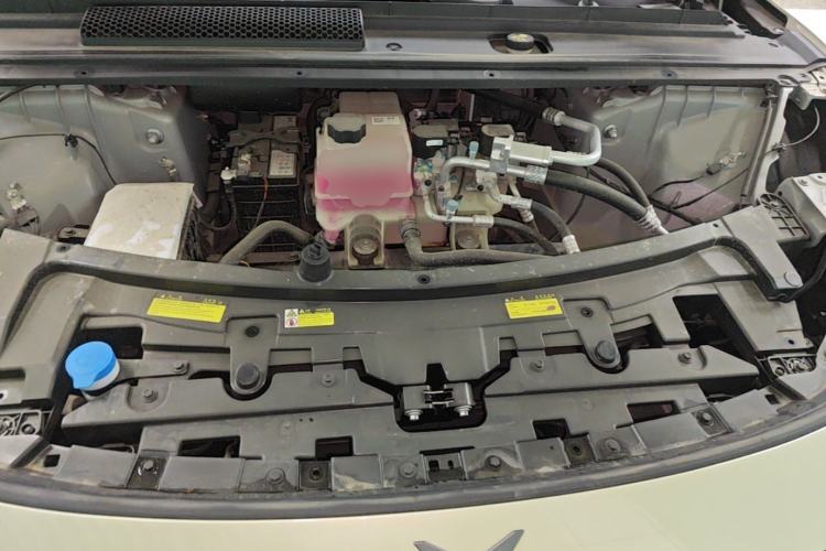 Used XPeng P7+ 2024 Long-Range Max Engine Bay