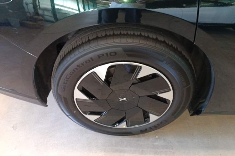 Used XPeng P7+ 2024 Ultra-Long Range Max Exterior 8