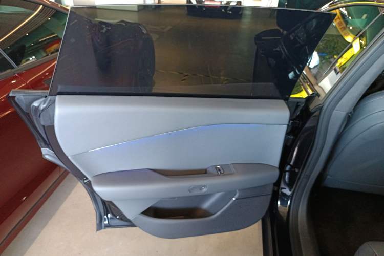 Used XPeng P7+ 2024 Ultra-Long Range Max Interior 8