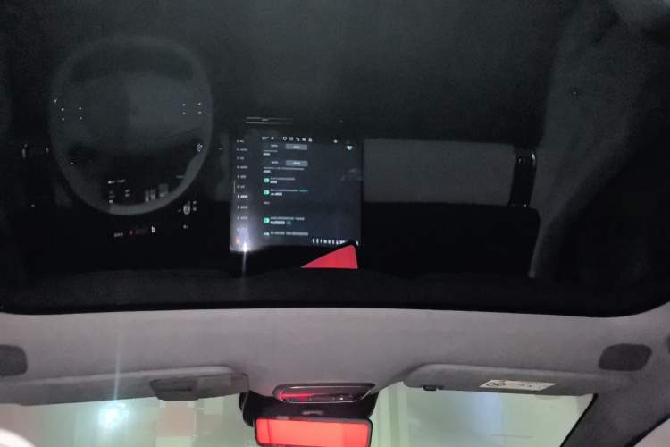 Used XPeng P7+ 2024 Long-Range Max Headliner