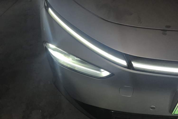 Used XPeng P7+ 2024 Long-Range Max Right Front Headlight