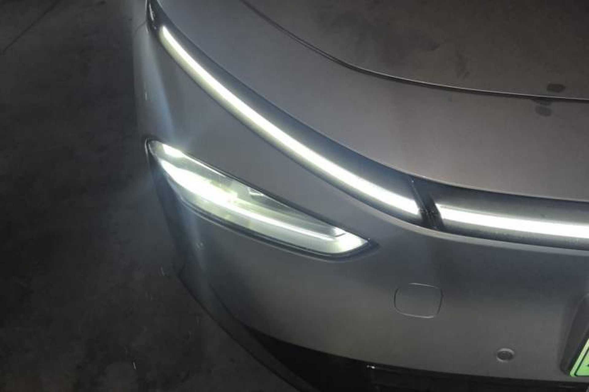 Used XPeng P7+ 2024 Long-Range Max Right Front Headlight