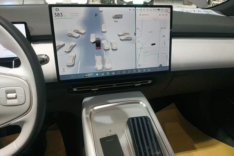 Used XPeng P7+ 2024 Long-Range Max Audio And AC Panel