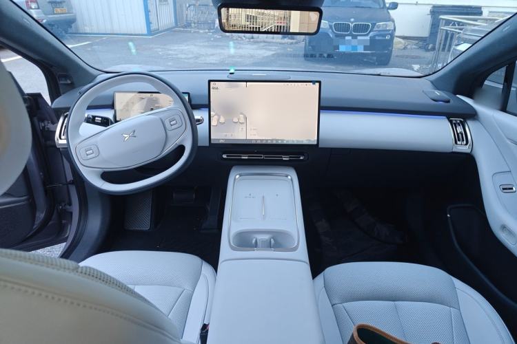 Used XPeng P7+ 2024 Long-Range Max Center Console