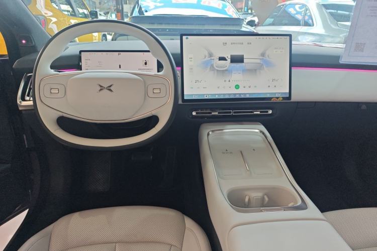 Used XPeng P7+ 2024 Long-Range Max Center Console