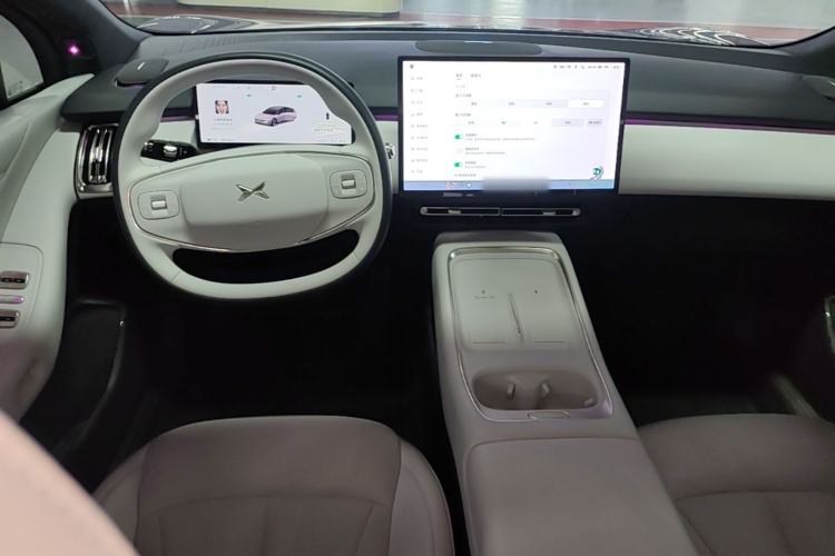 Used XPeng P7+ 2024 Long-Range Max Center Console