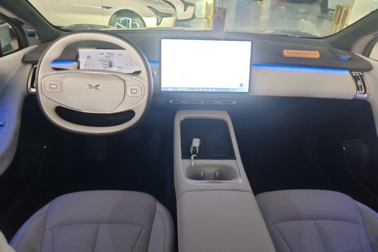 Used XPeng P7+ 2024 Ultra-Long Range Max Center Console