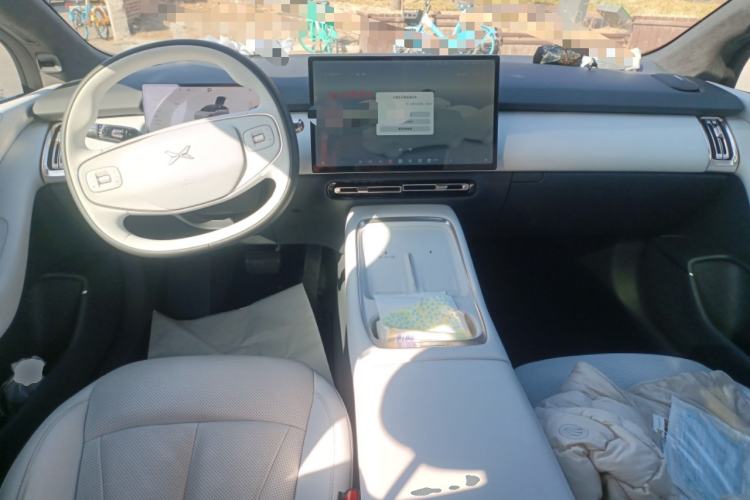 Used XPeng P7+ 2024 Long-Range Max Center Console
