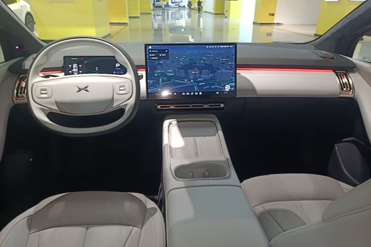 Used XPeng P7+ 2024 Ultra-Long Range Max Center Console