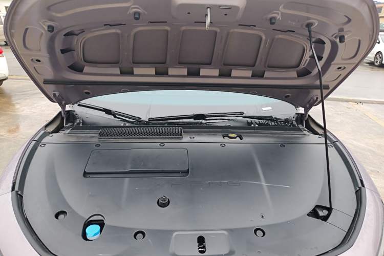 Used XPeng P7+ 2024 Long-Range Max Engine Bay