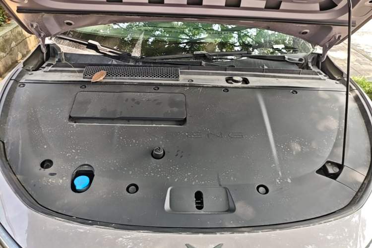 Used XPeng P7+ 2024 Long-Range Max Engine Bay
