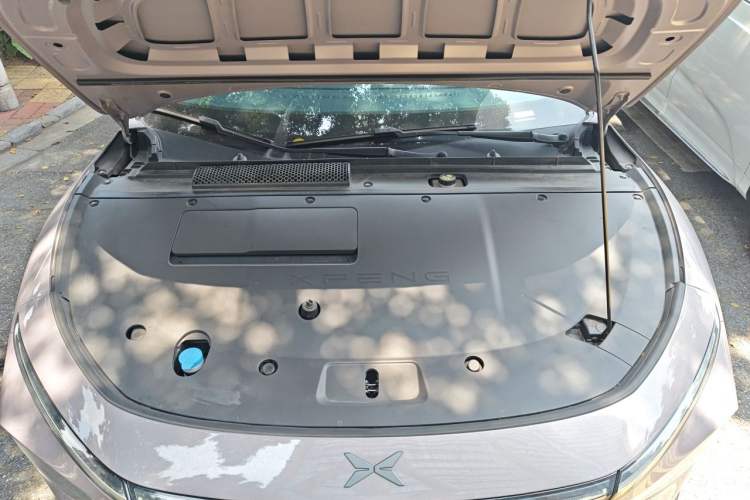 Used XPeng P7+ 2024 Ultra-Long Range Max Engine Bay