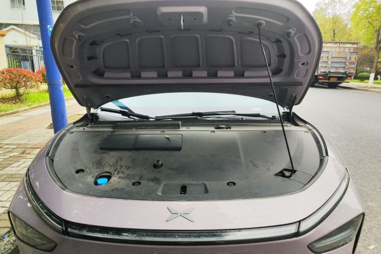 Used XPeng P7+ 2024 Long-Range Max Engine Bay