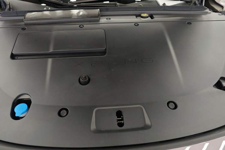 Used XPeng P7+ 2024 Long-Range Max Engine Bay