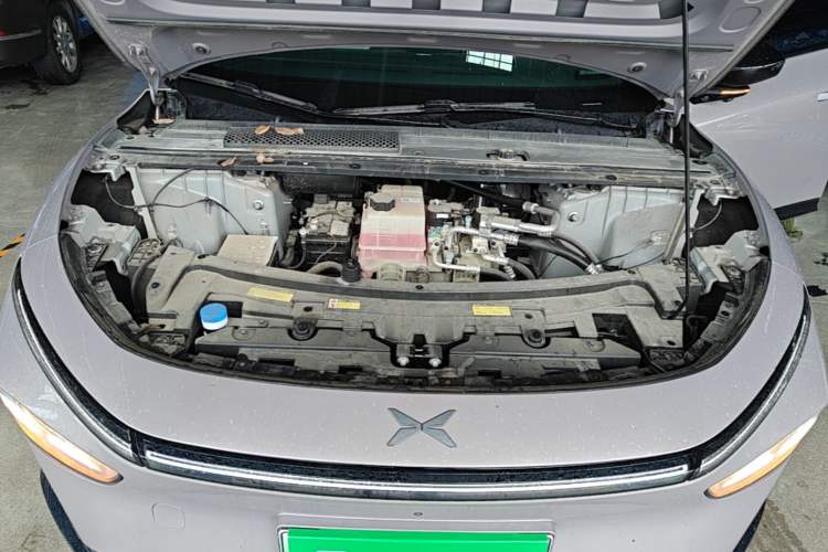 Used XPeng P7+ 2024 Long-Range Max Engine Bay