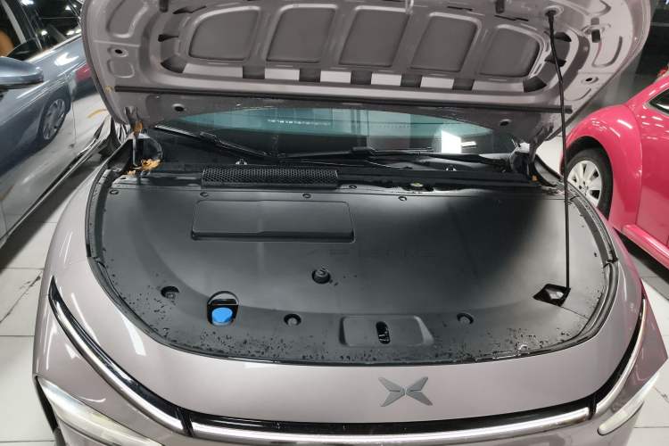 Used XPeng P7+ 2024 Long-Range Max Engine Bay