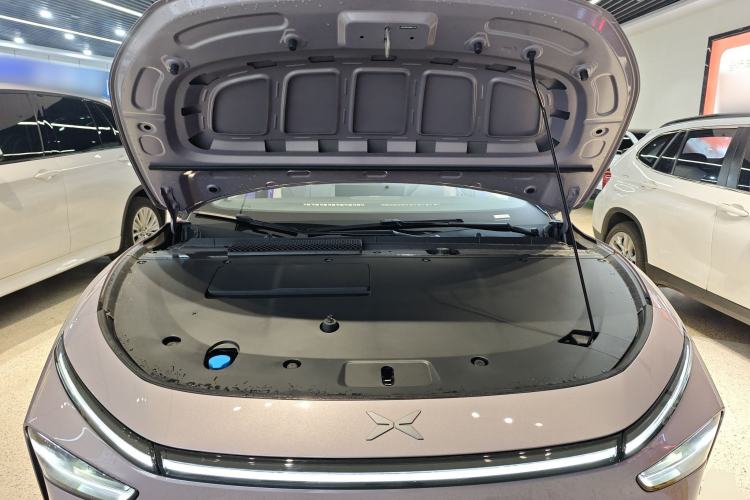 Used XPeng P7+ 2024 Long-Range Max Engine Bay
