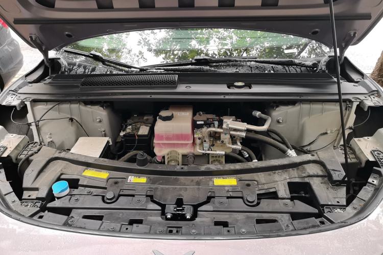 Used XPeng P7+ 2024 Ultra-Long Range Max Engine Bay