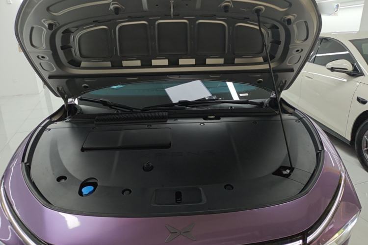 Used XPeng P7+ 2024 Ultra-Long Range Max Engine Bay