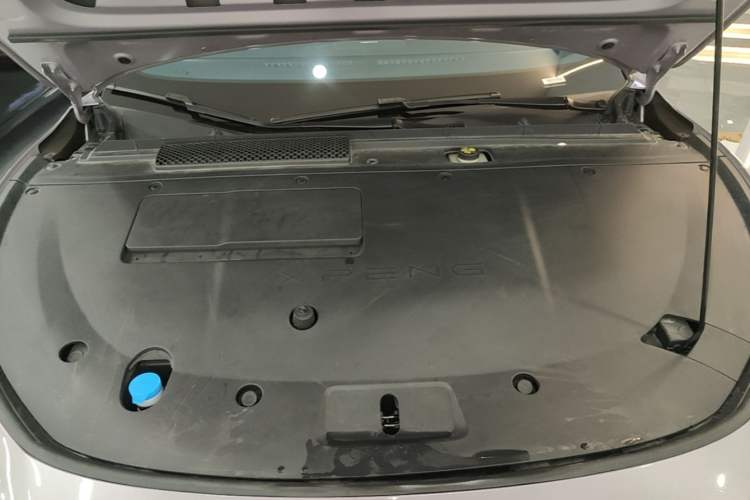 Used XPeng P7+ 2024 Ultra-Long Range Max Engine Bay