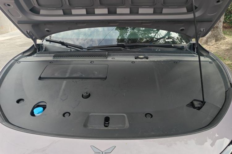 Used XPeng P7+ 2024 Long-Range Max Engine Bay