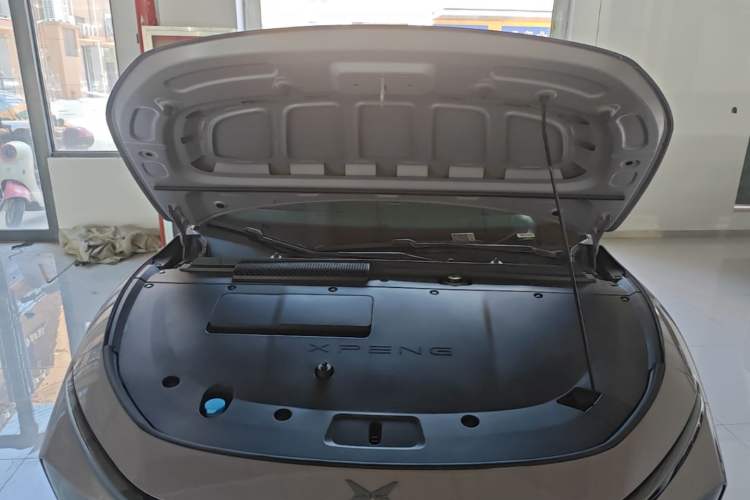 Used XPeng P7+ 2024 Long-Range Max Engine Bay