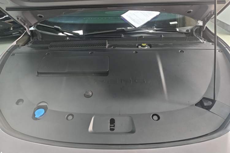 Used XPeng P7+ 2024 Long-Range Max Engine Bay