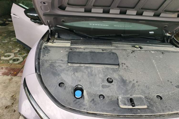 Used XPeng P7+ 2024 Ultra-Long Range Max Engine Bay Right