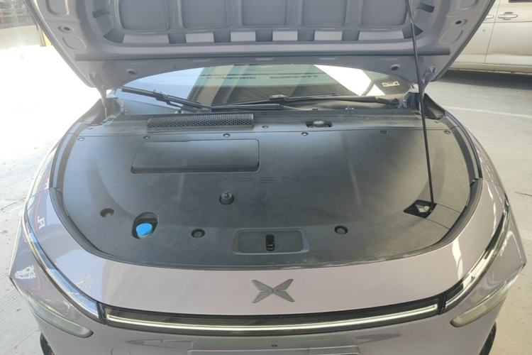 Used XPeng P7+ 2024 Ultra-Long Range Max Engine Bay