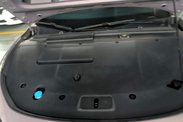 Used XPeng P7+ 2024 Long-Range Max Engine Bay