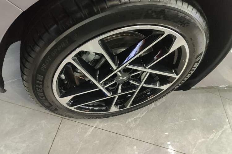 Used XPeng P7+ 2024 Ultra-Long Range Max Exterior 5