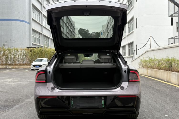 Used XPeng P7+ 2024 Long-Range Max Exterior 7