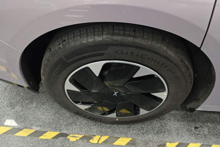 Used XPeng P7+ 2024 Long-Range Max Exterior 8