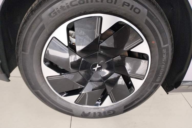 Used XPeng P7+ 2024 Long-Range Max Exterior 8