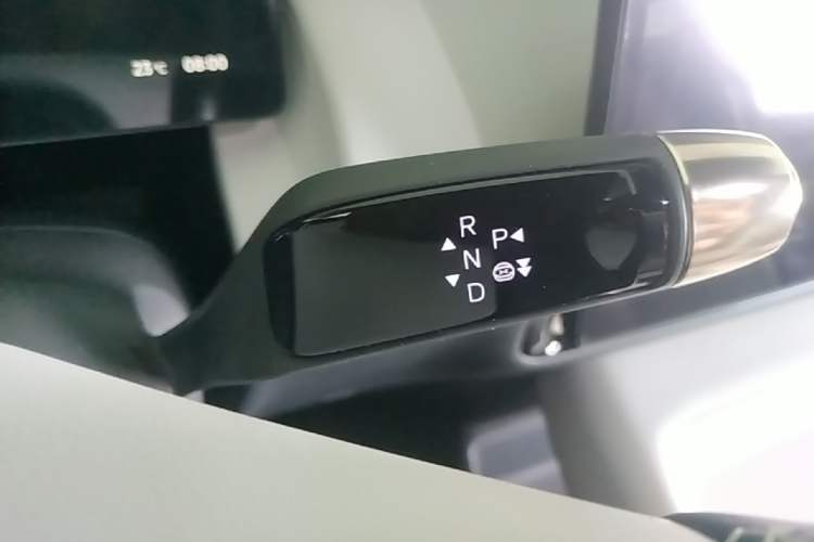 Used XPeng P7+ 2024 Long-Range Max Gear Lever